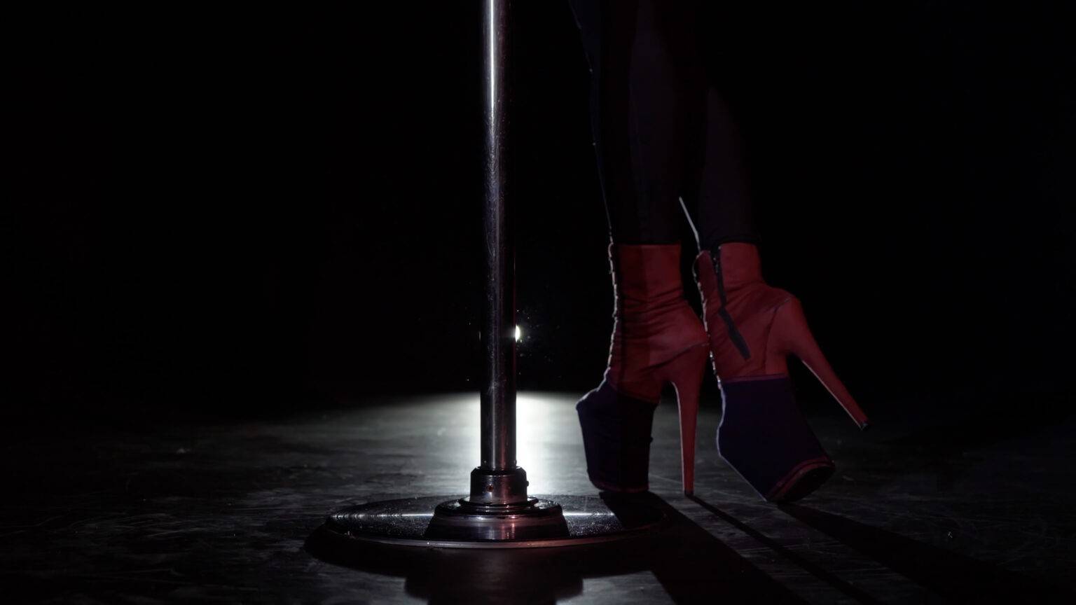 The Best Lap Dance Songs For Your Partner l Buck’s Club